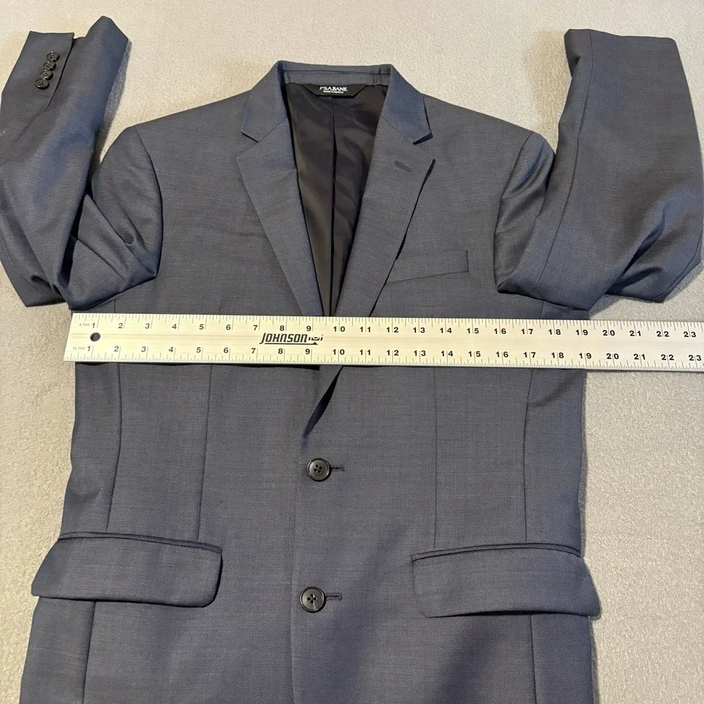 Jos A Bank Traveler Blazer 37R Navy Blue Slim Fit Modern Lightweight 100% Wool